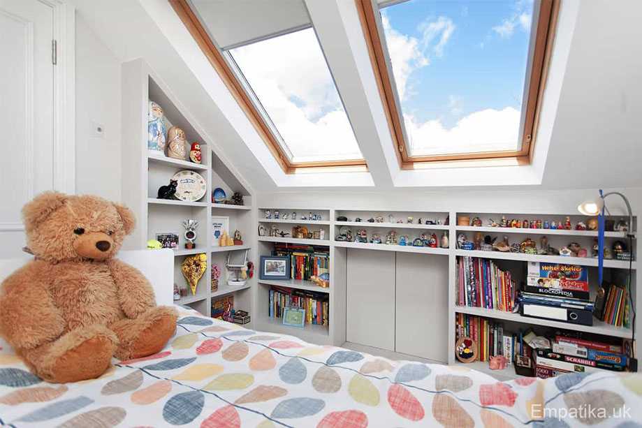Attic-children’s-bedroom-with-built-in-shelves
