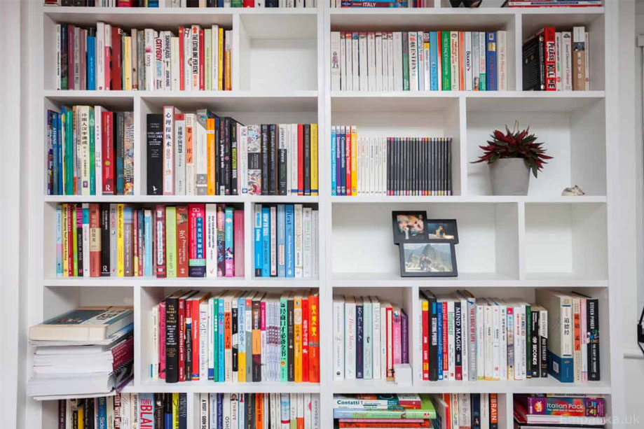 White melamine Random Bookcase